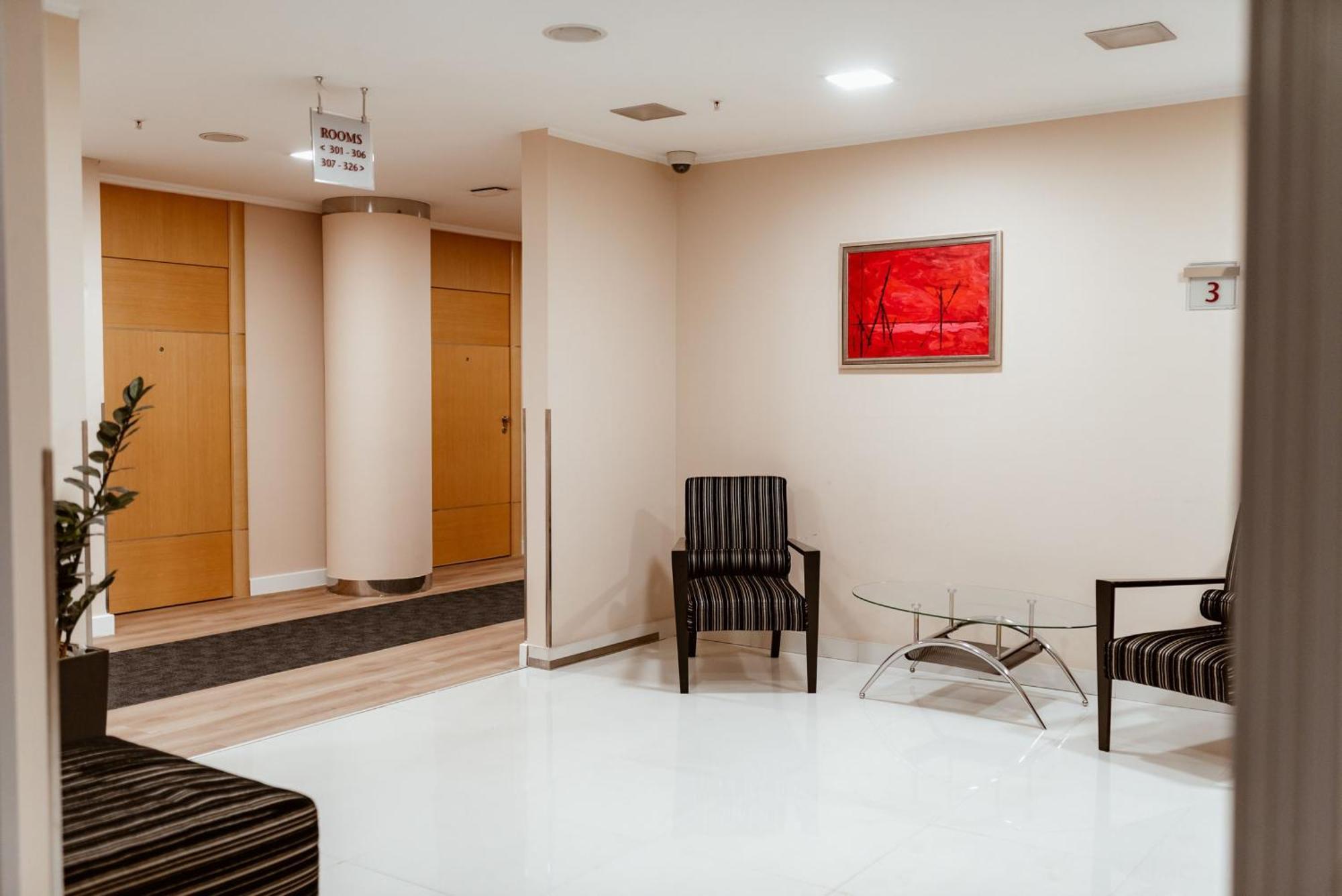 Holiday Inn Belgrade By Ihg Belgrado Exterior foto