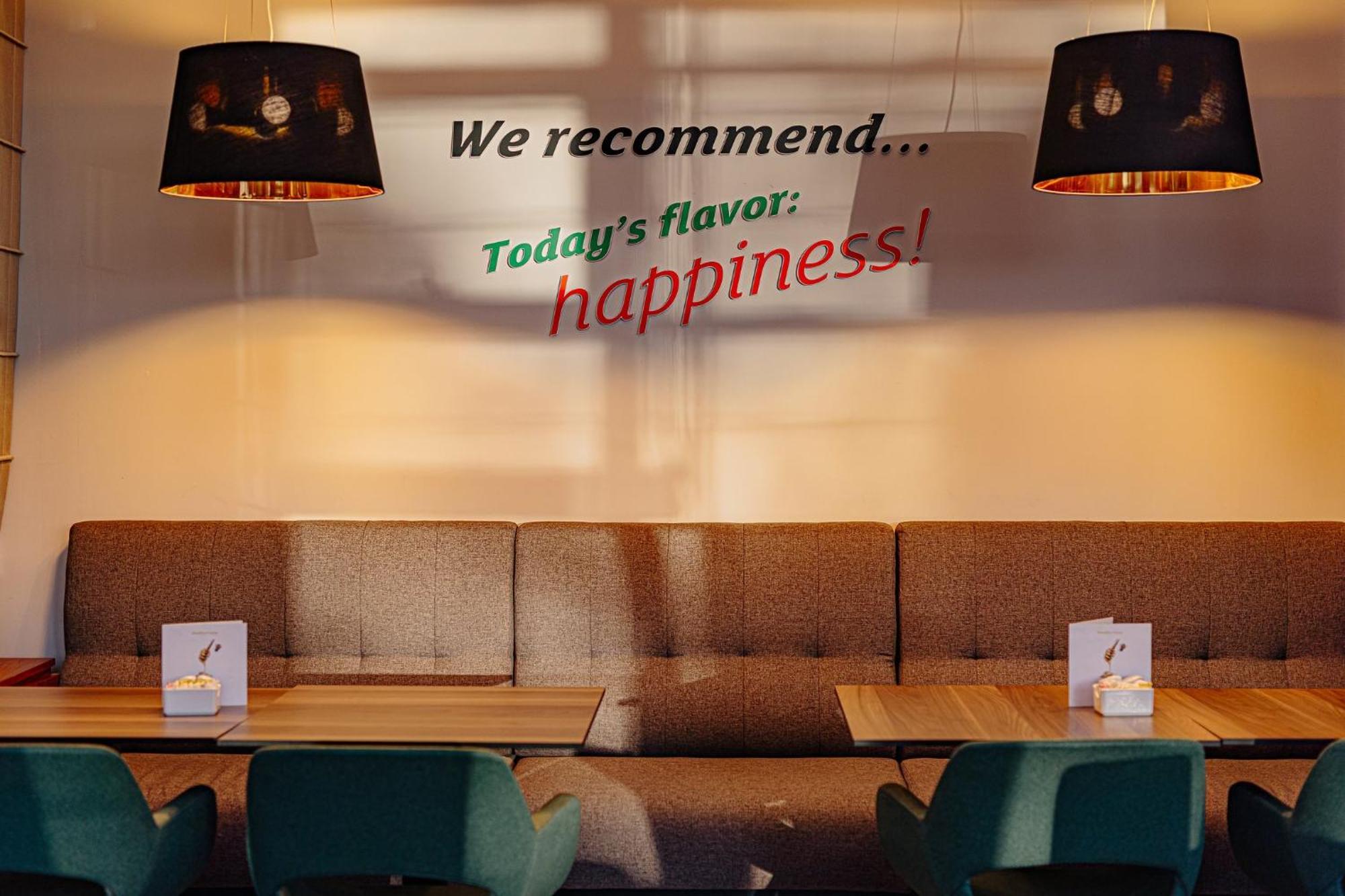 Holiday Inn Belgrade By Ihg Belgrado Exterior foto