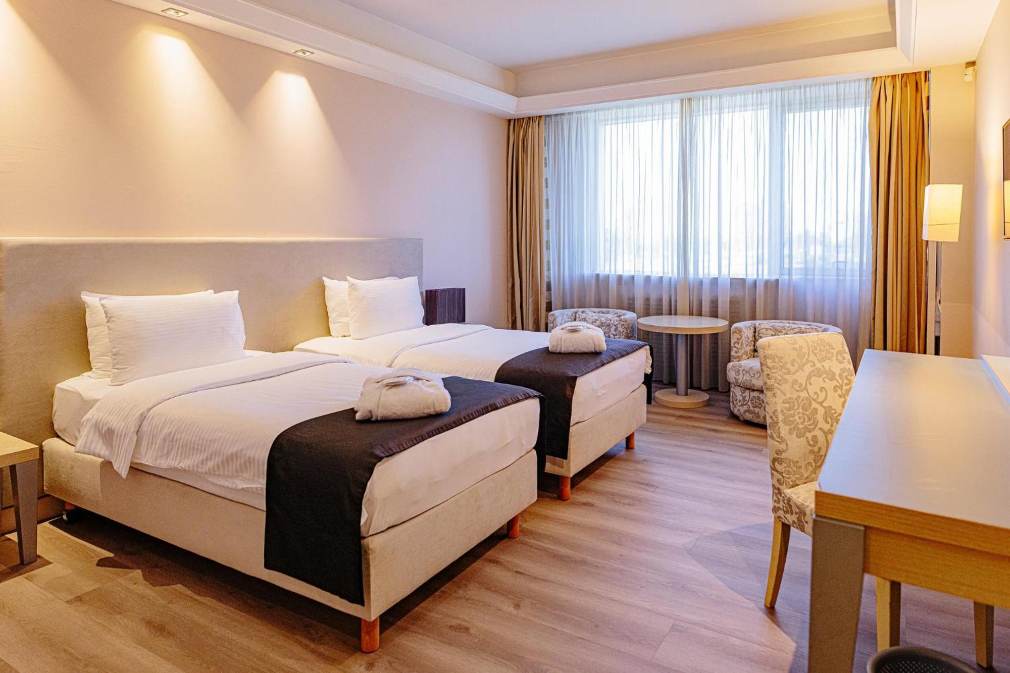 Holiday Inn Belgrade By Ihg Belgrado Exterior foto