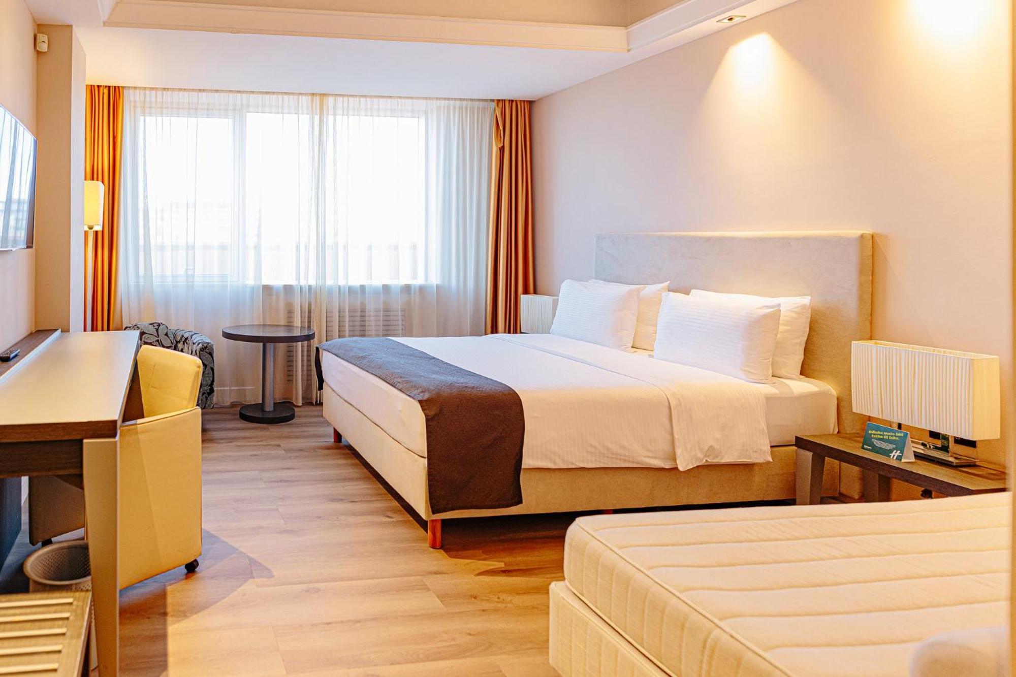 Holiday Inn Belgrade By Ihg Belgrado Exterior foto