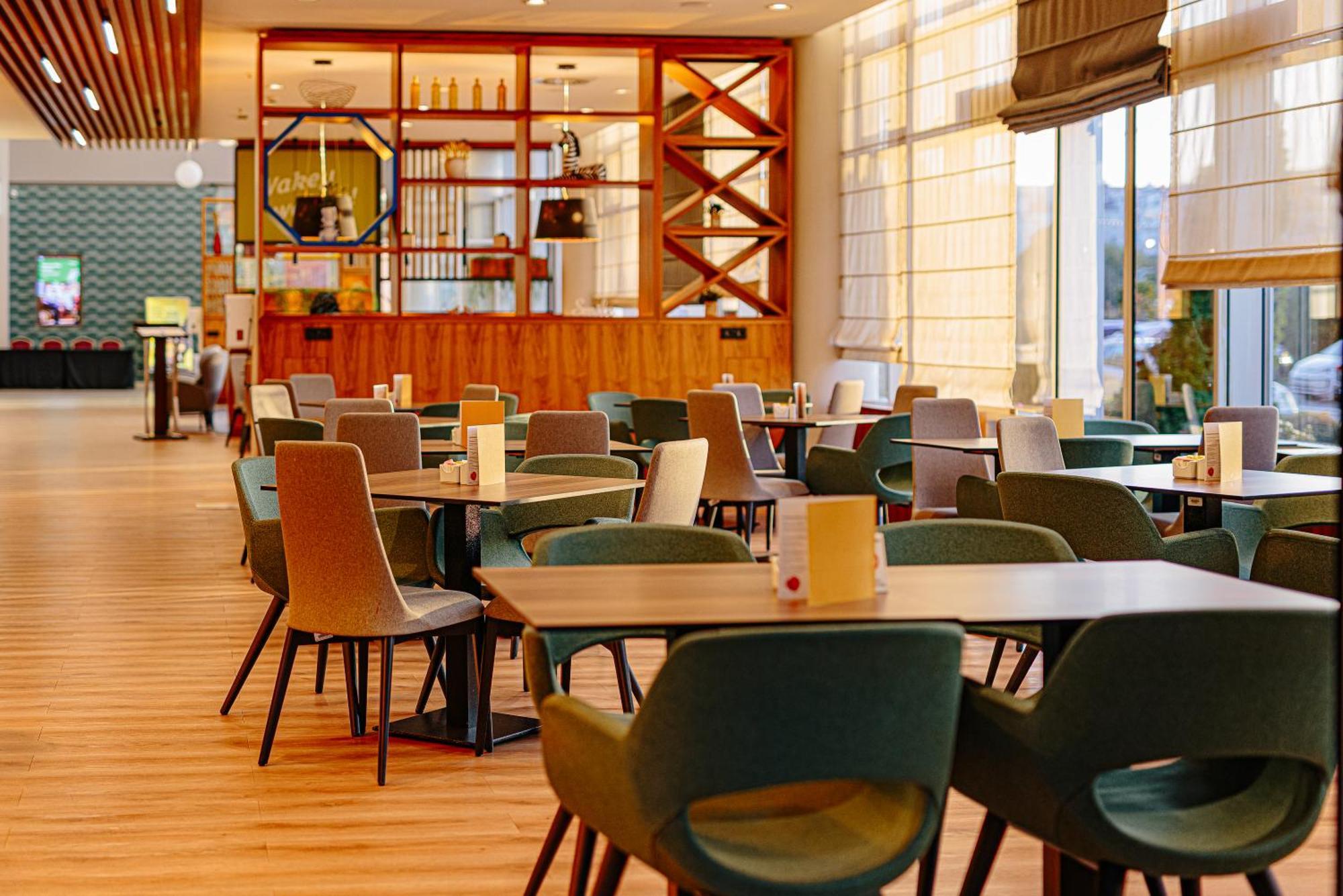 Holiday Inn Belgrade By Ihg Belgrado Exterior foto