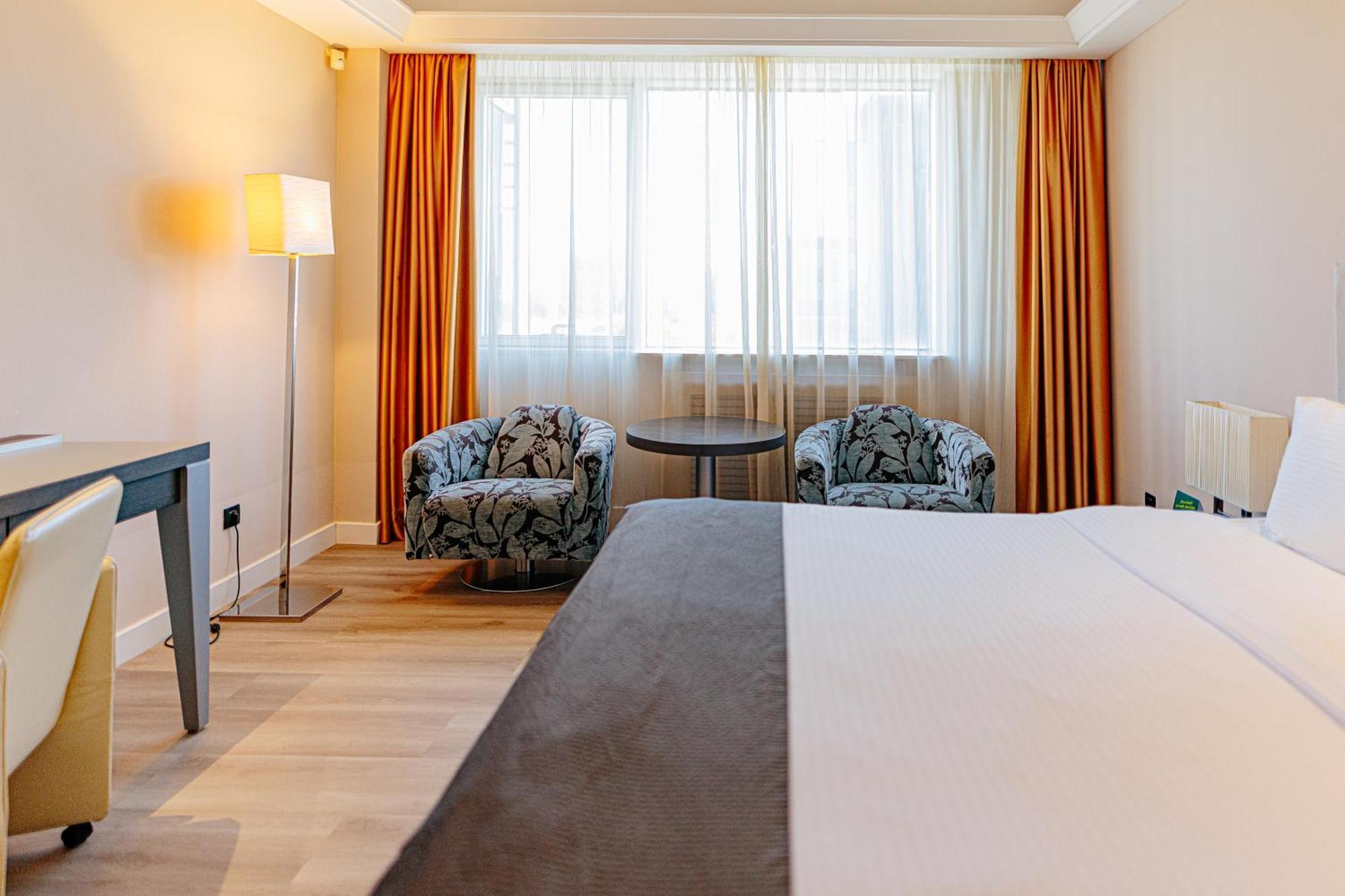 Holiday Inn Belgrade By Ihg Belgrado Exterior foto